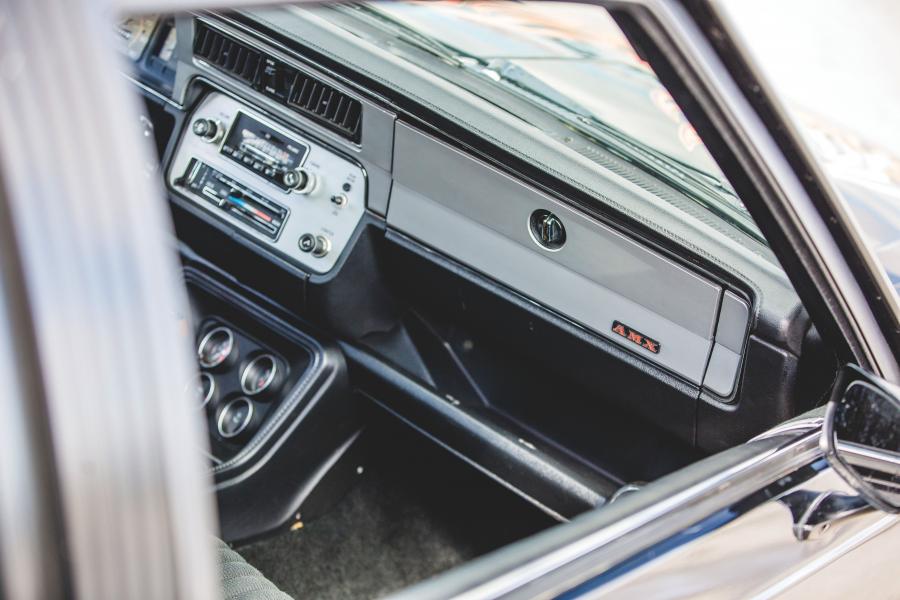 Детали интерьера AMC AMX 2-Door Liftback Coupe (7943-9) 1979 года  (фото 31 из 34)